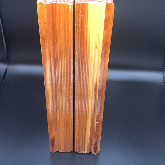 VNTG Cedar Wood Holy Bible Box - Picture 4 of 11